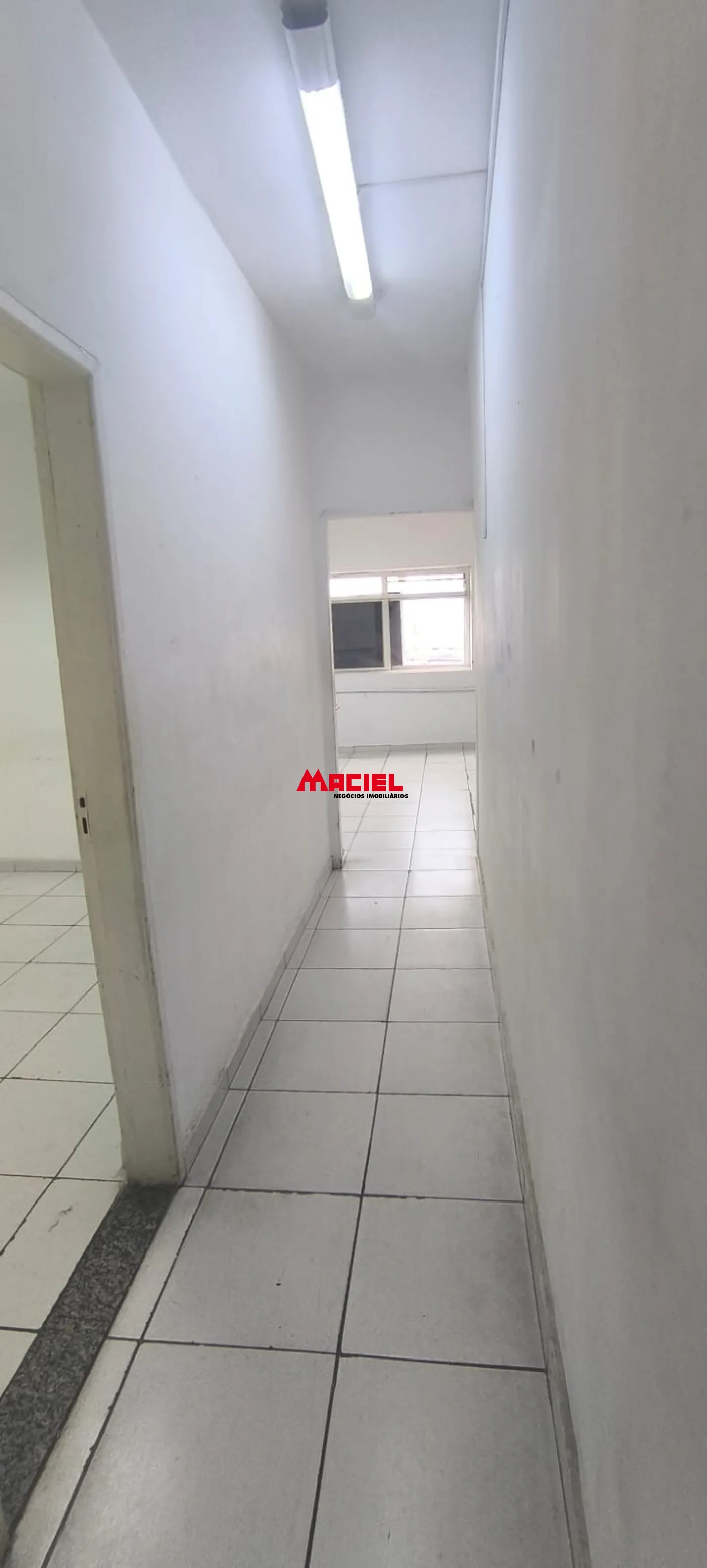 Alugar Comercial / Prédio em São José dos Campos R$ 6.000,00 - Foto 11