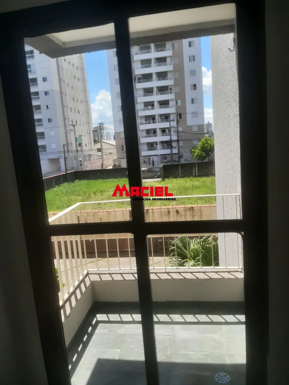 Comprar Apartamento / Padr&atilde;o em S&atilde;o Jos&eacute; dos Campos R$ 345.000,00 - Foto 3
