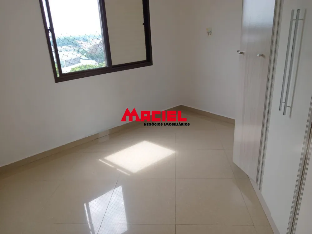 Alugar Apartamento / Padr&atilde;o em S&atilde;o Jos&eacute; dos Campos R$ 1.350,00 - Foto 4