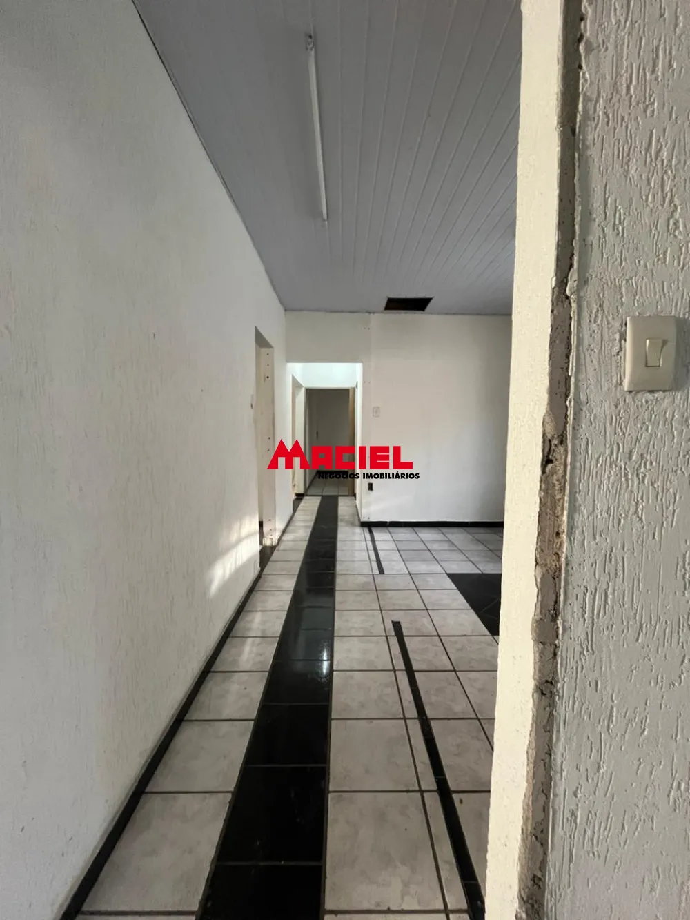 Alugar Casa / Padr&atilde;o em S&atilde;o Jos&eacute; dos Campos R$ 4.500,00 - Foto 3