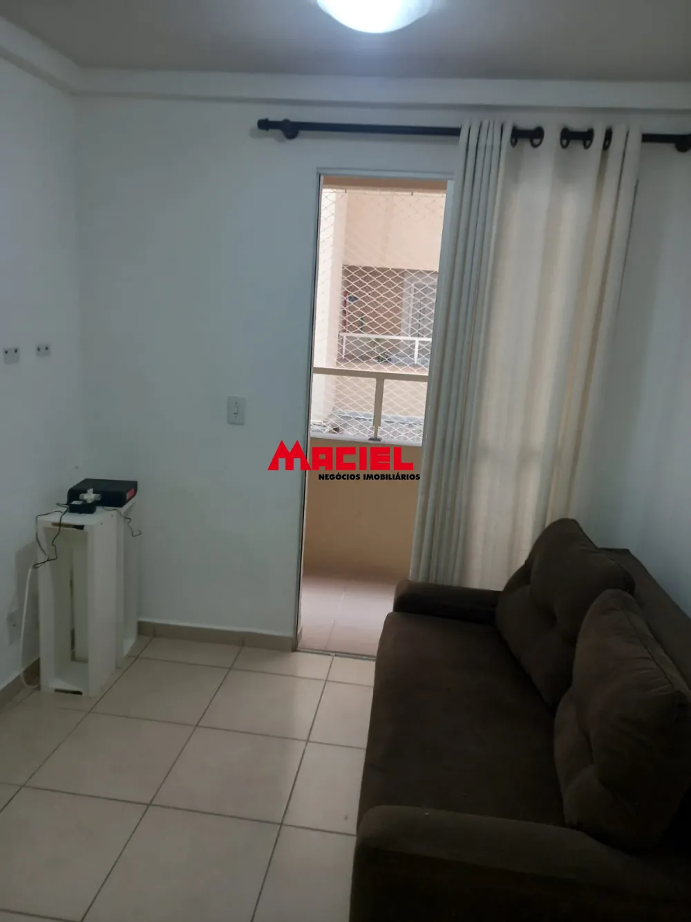 Alugar Apartamento / Padrão em São José dos Campos R$ 1.800,00 - Foto 1