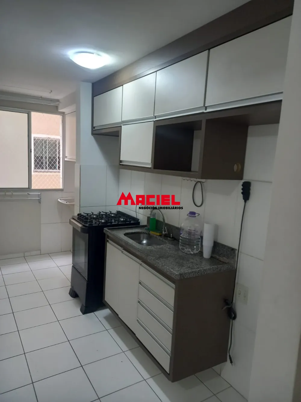 Alugar Apartamento / Padrão em São José dos Campos R$ 1.800,00 - Foto 2