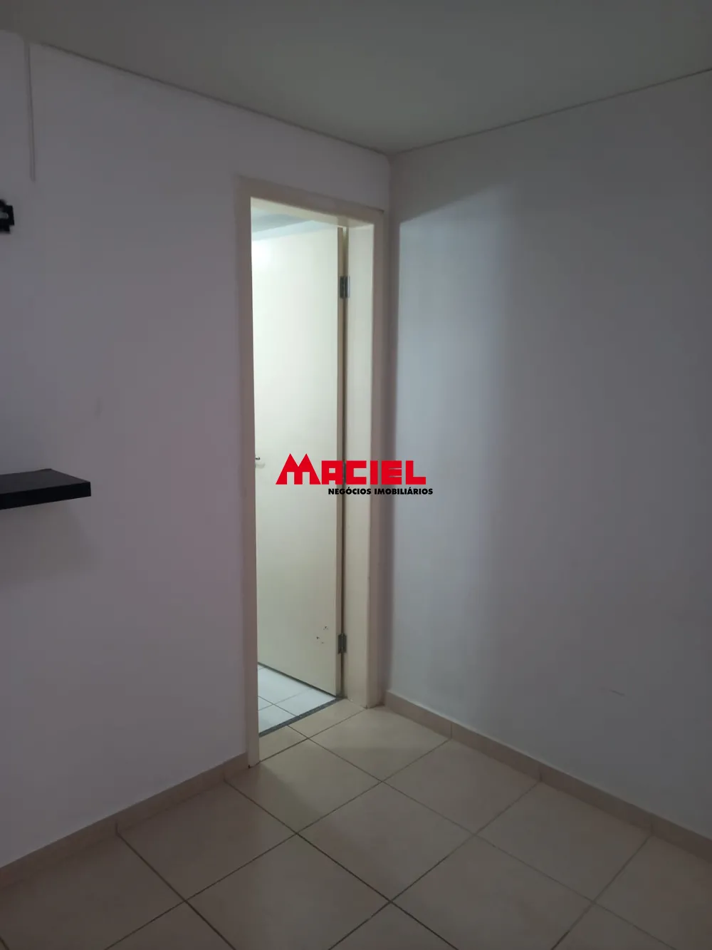 Alugar Apartamento / Padrão em São José dos Campos R$ 1.800,00 - Foto 4