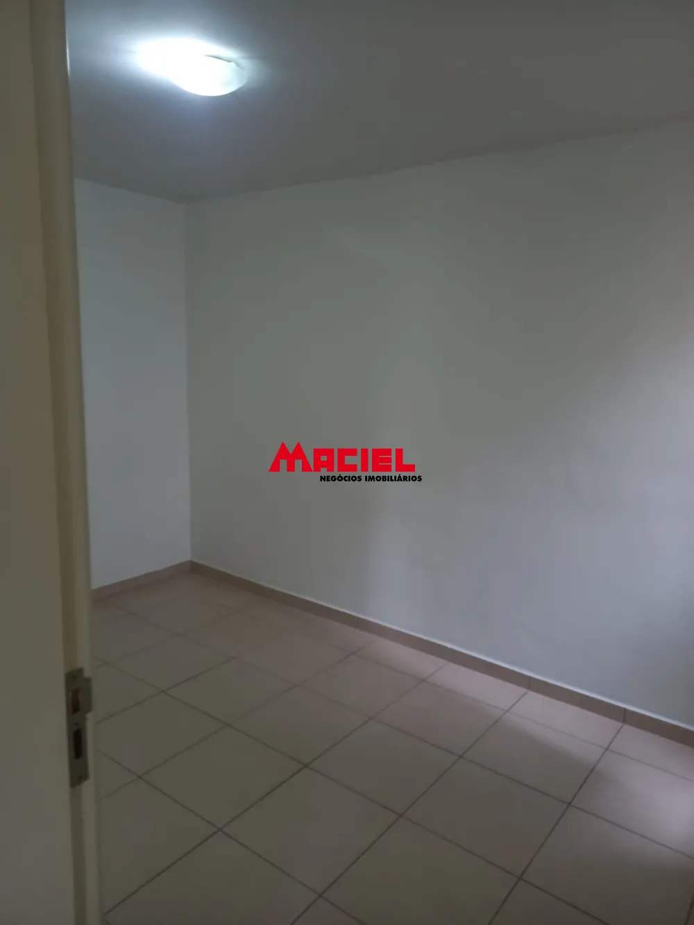 Alugar Apartamento / Padrão em São José dos Campos R$ 1.800,00 - Foto 13