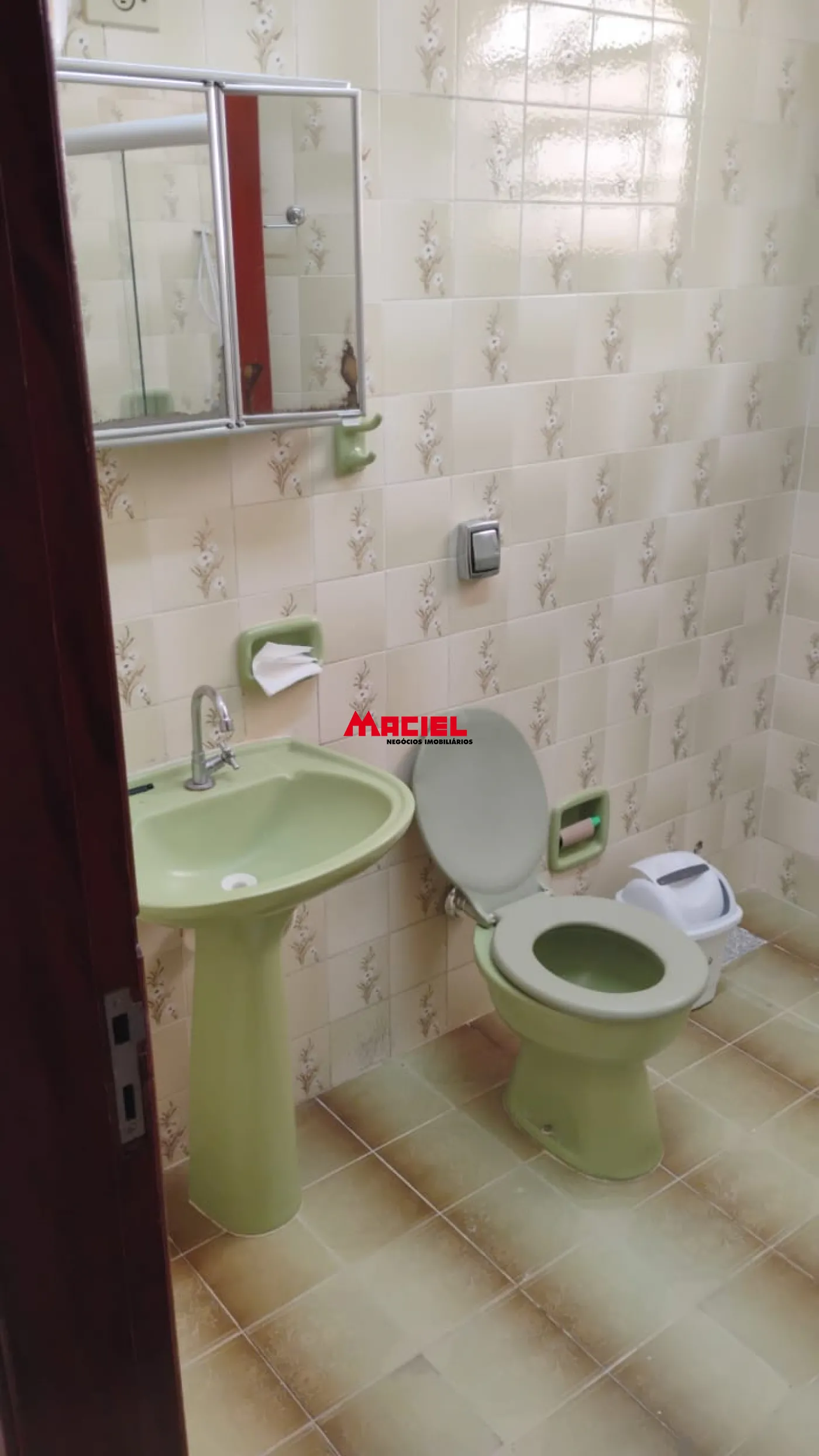Comprar Casa / Padrão em São José dos Campos - Foto 12