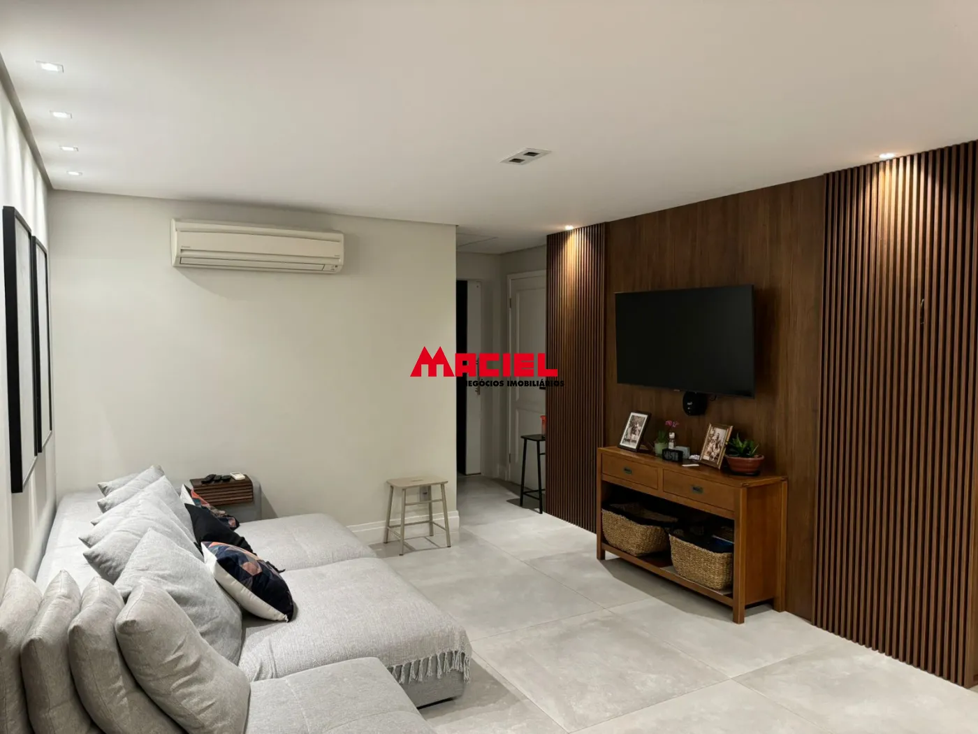 Comprar Apartamento / Padrão em São José dos Campos R$ 1.810.000,00 - Foto 4