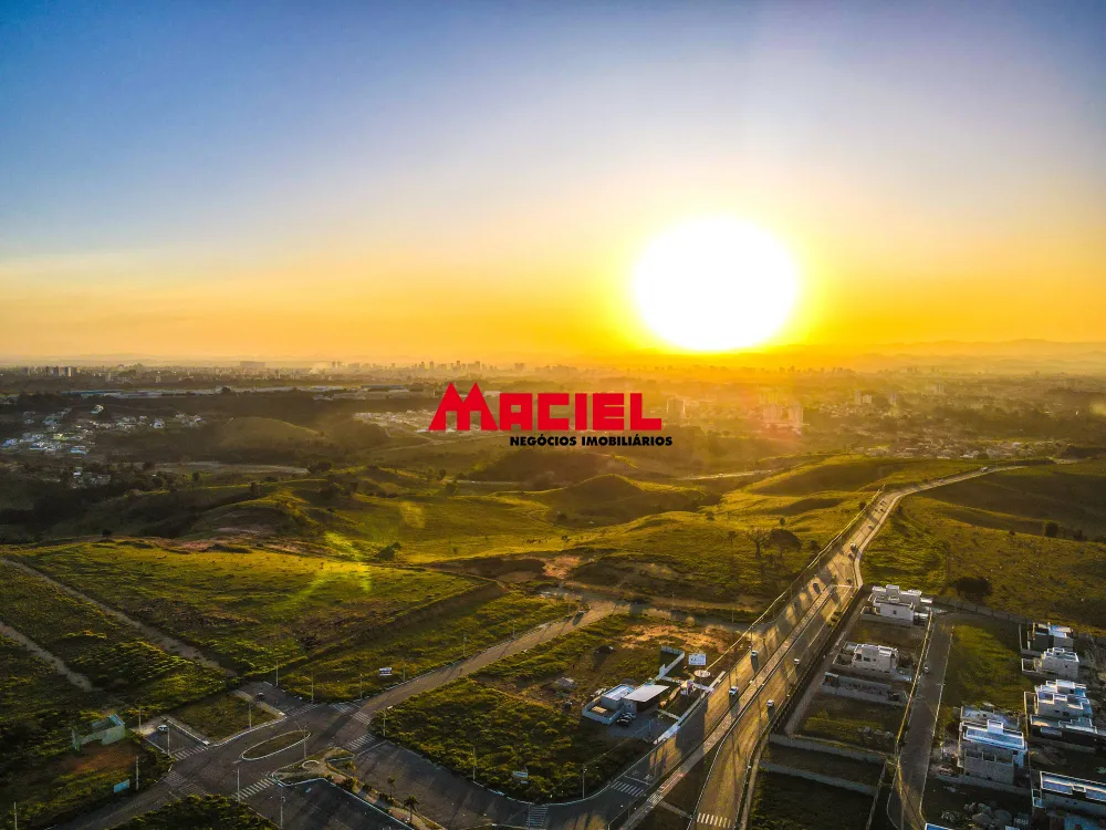 Comprar Terreno / Condomínio em São José dos Campos R$ 400.000,00 - Foto 1