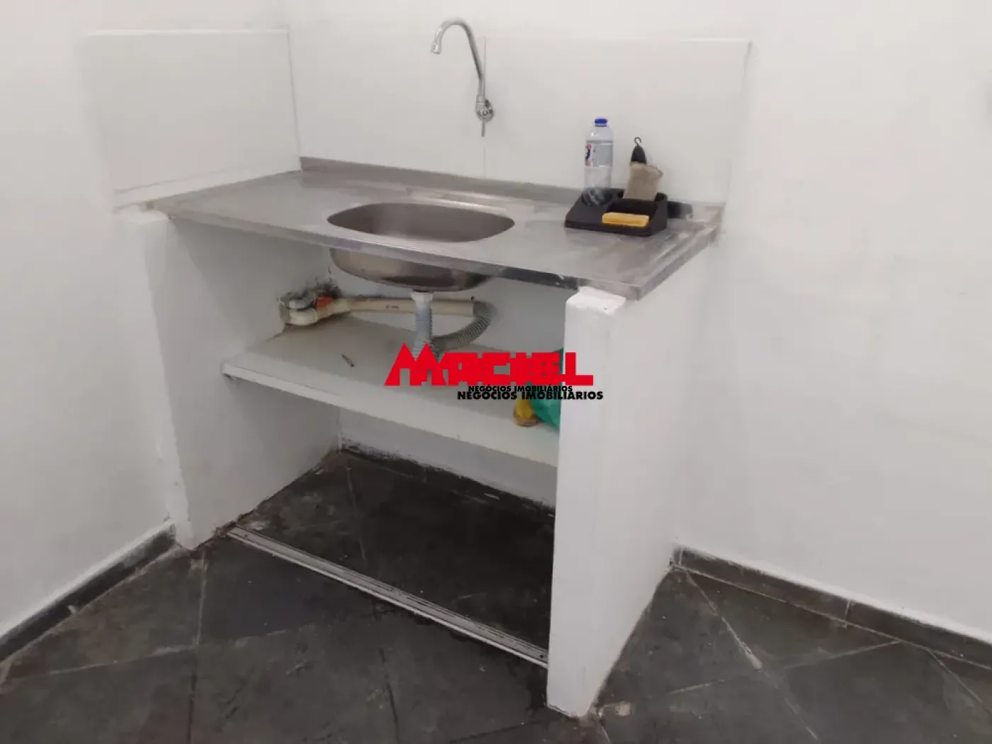 Alugar Comercial / Ponto Comercial em São José dos Campos R$ 1.500,00 - Foto 5