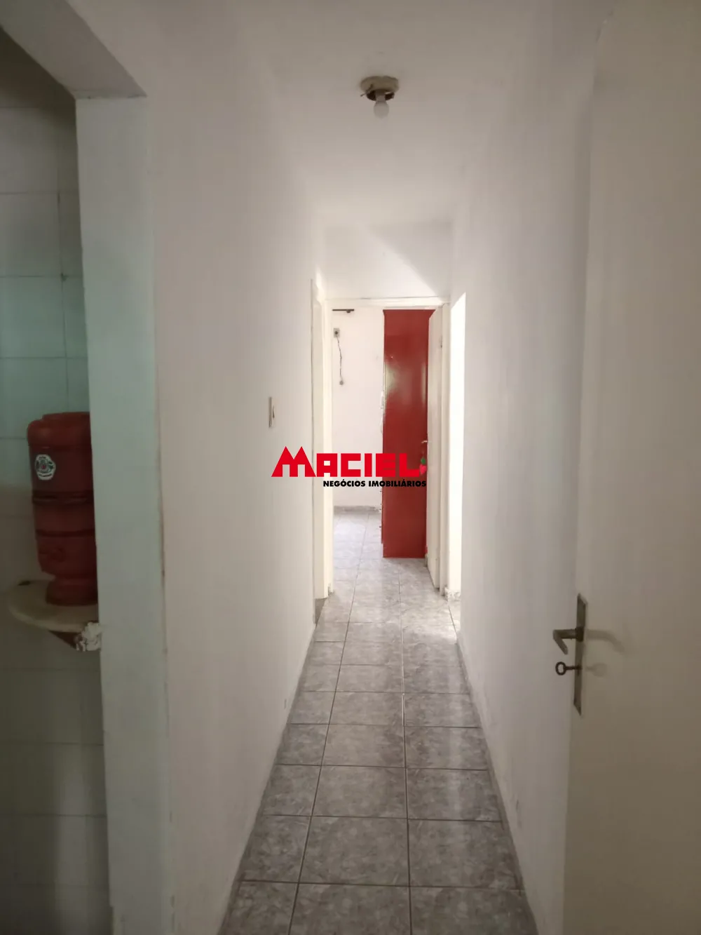 Alugar Casa / Padrão em São José dos Campos R$ 2.000,00 - Foto 6