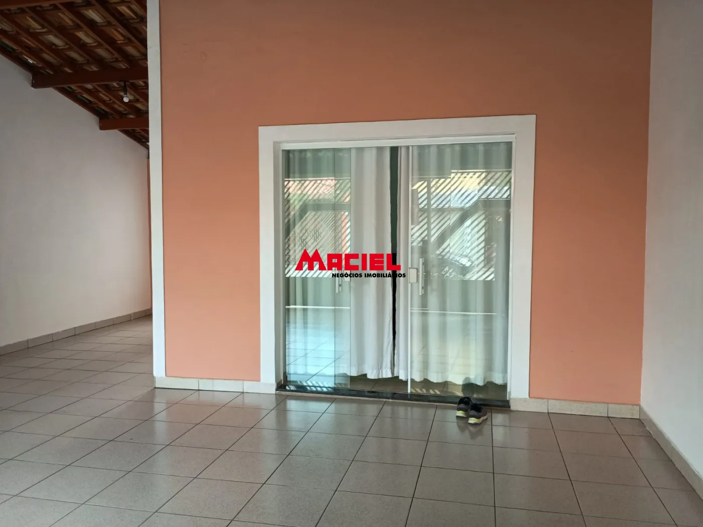 Comprar Casa / Padrão em São José dos Campos R$ 650.000,00 - Foto 2