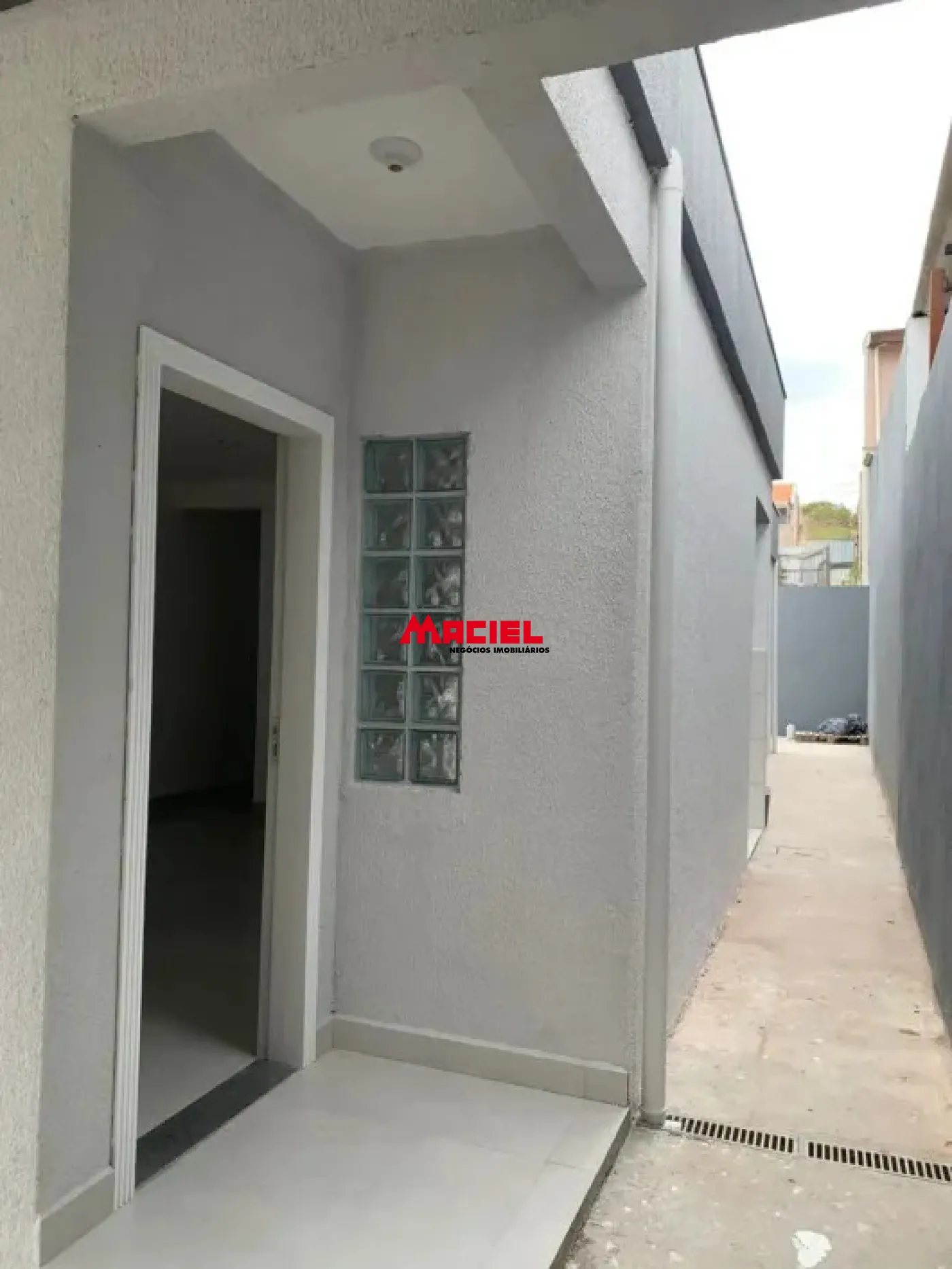 Comprar Casa / Padrão em São José dos Campos R$ 330.000,00 - Foto 1