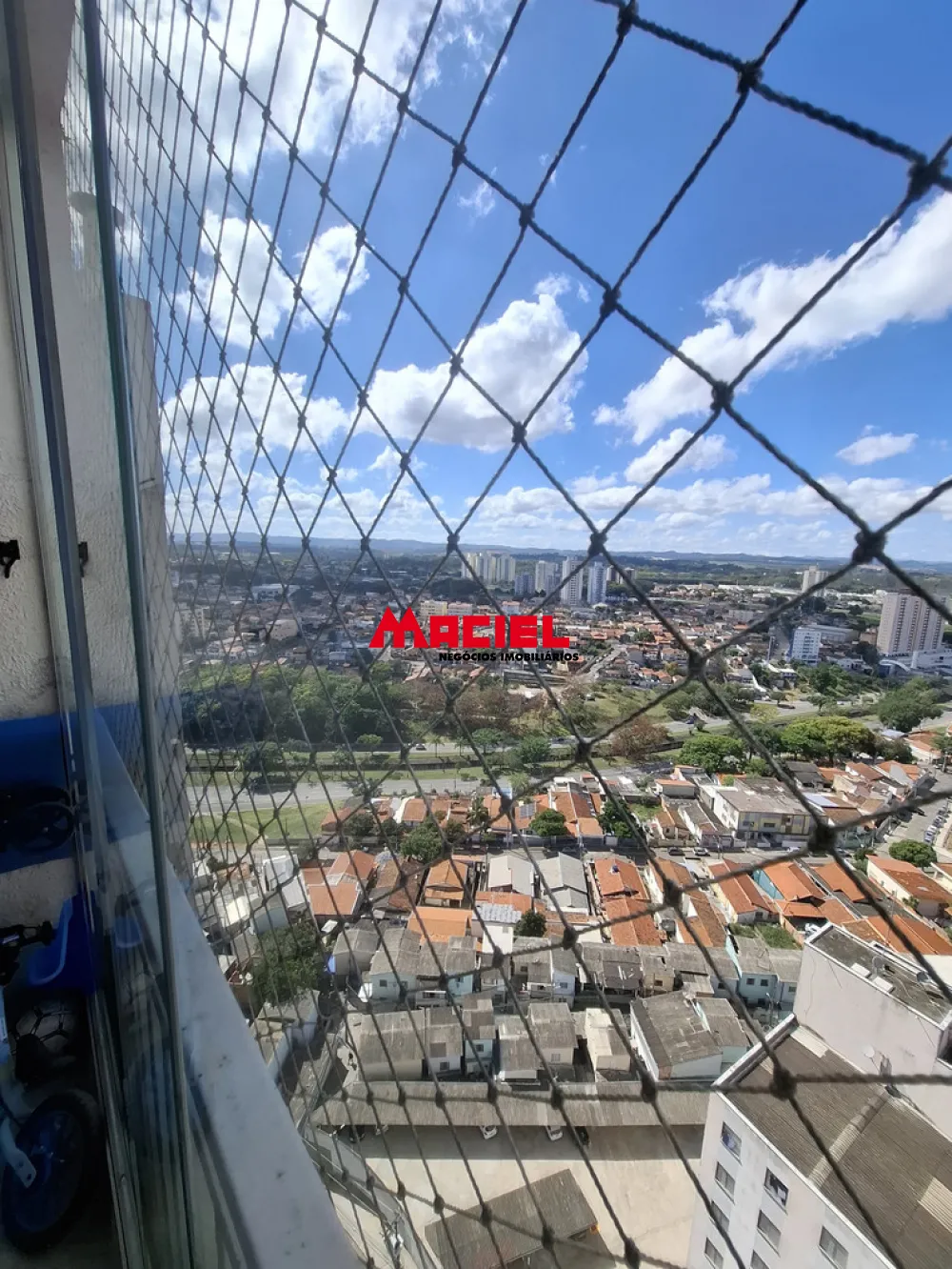 Comprar Apartamento / Padrão em São José dos Campos R$ 450.000,00 - Foto 1