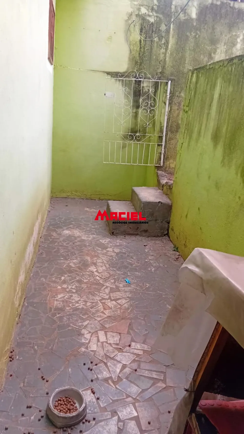 Comprar Casa / Padrão em São José dos Campos R$ 405.000,00 - Foto 2