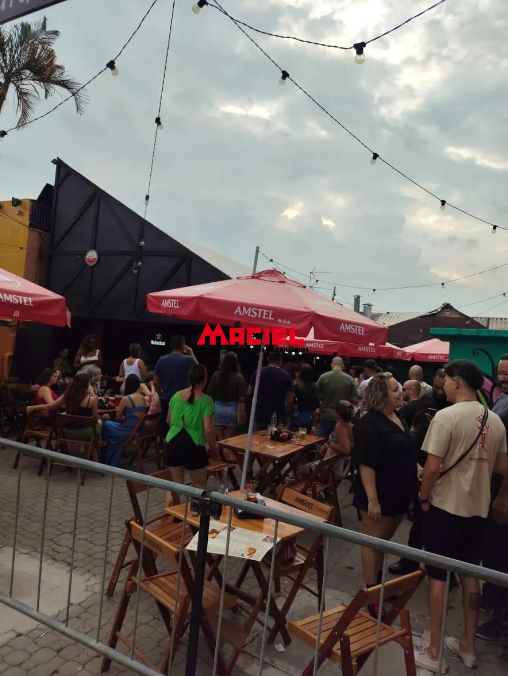 Comprar Comercial / Ponto Comercial em São José dos Campos R$ 250.000,00 - Foto 1