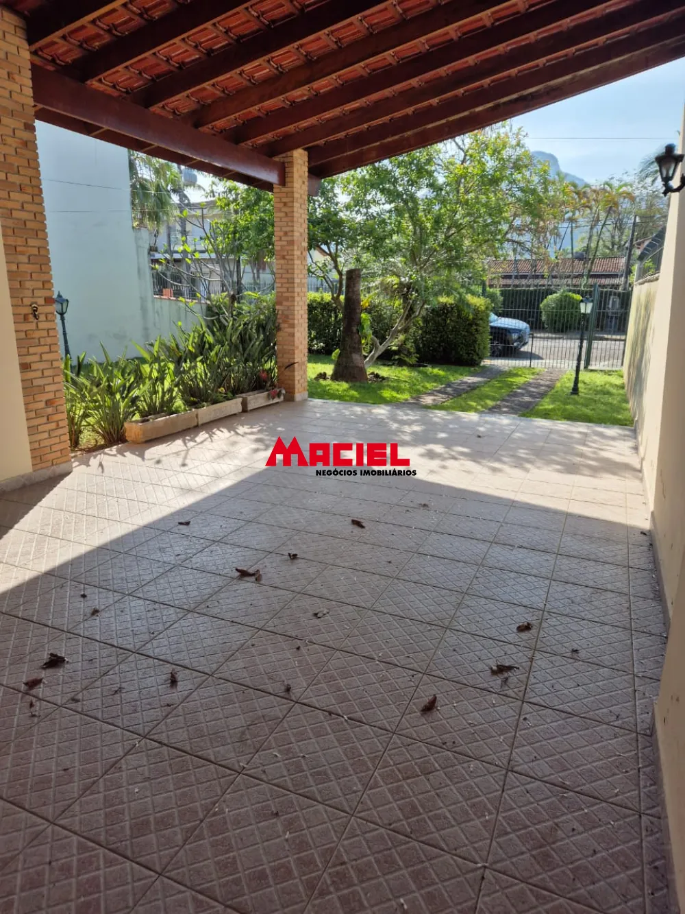 Comprar Casa / Padrão em Caraguatatuba R$ 1.600.000,00 - Foto 3