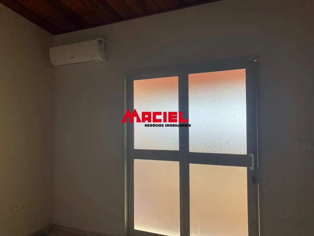 Comprar Casa / Padrão em São José dos Campos R$ 745.000,00 - Foto 1