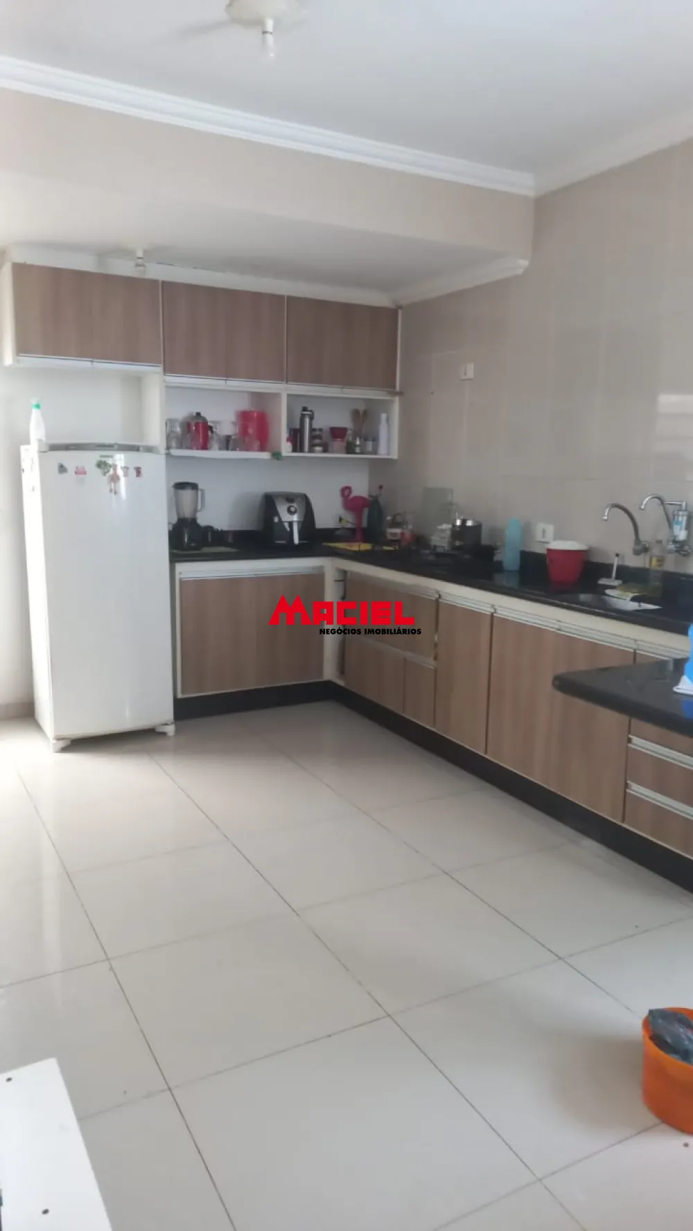 Comprar Casa / Padrão em São José dos Campos R$ 950.000,00 - Foto 1