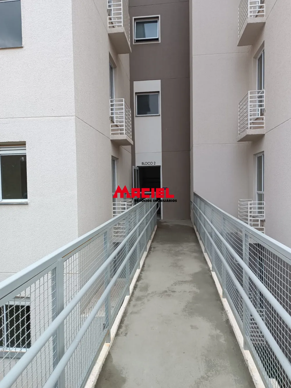 Alugar Apartamento / Padrão em São José dos Campos R$ 1.400,00 - Foto 1