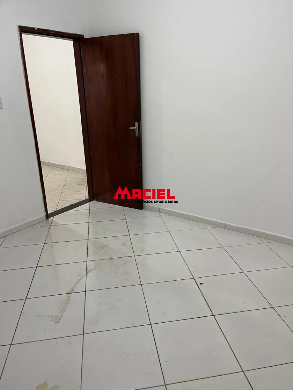 Alugar Casa / Padrão em São José dos Campos R$ 2.300,00 - Foto 11