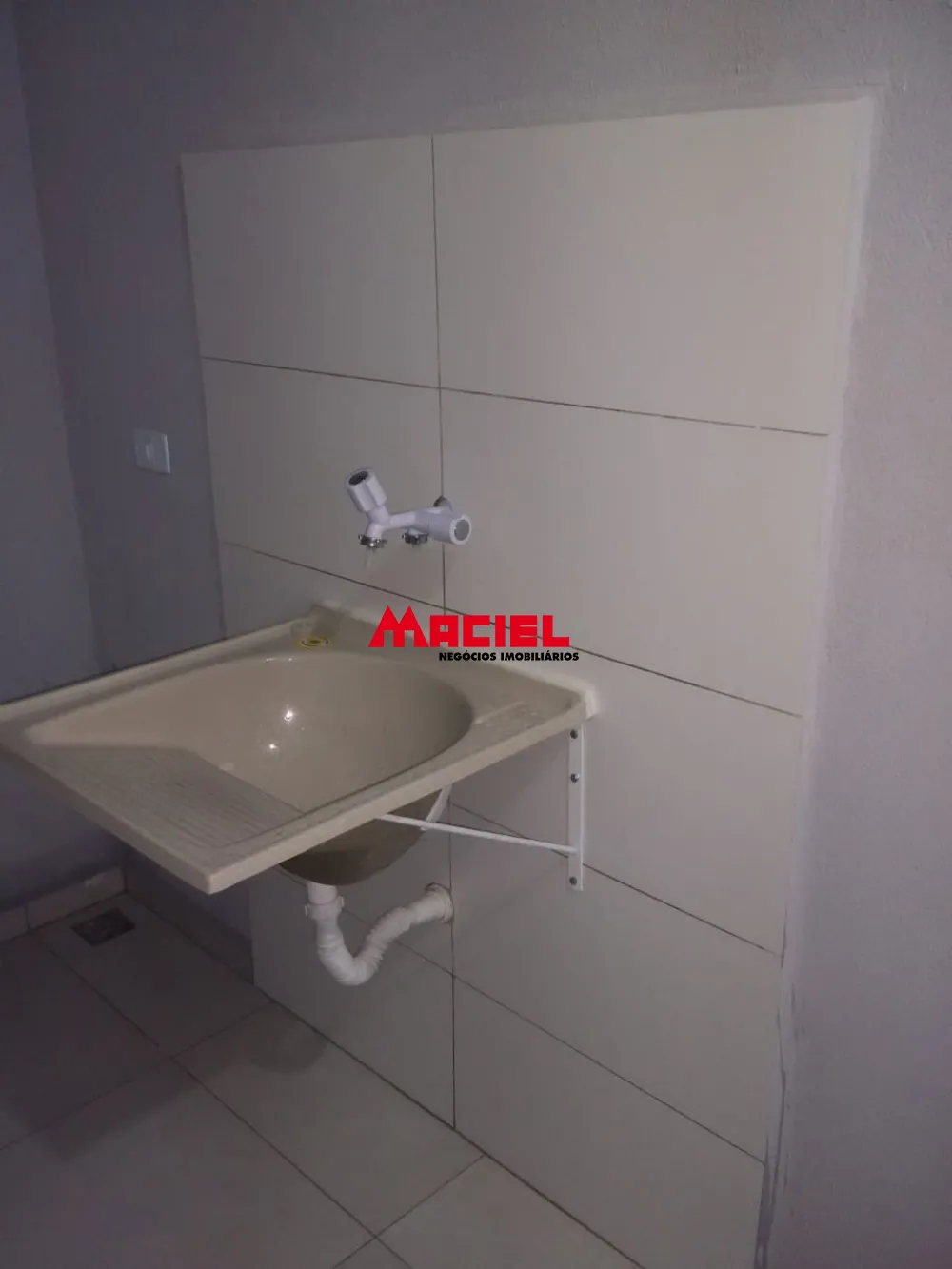 Alugar Casa / Padrão em São José dos Campos R$ 1.700,00 - Foto 6