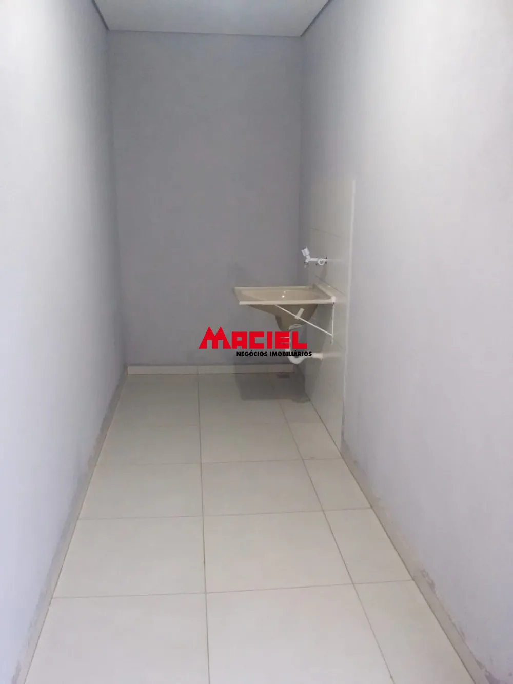Alugar Casa / Padrão em São José dos Campos R$ 1.700,00 - Foto 9