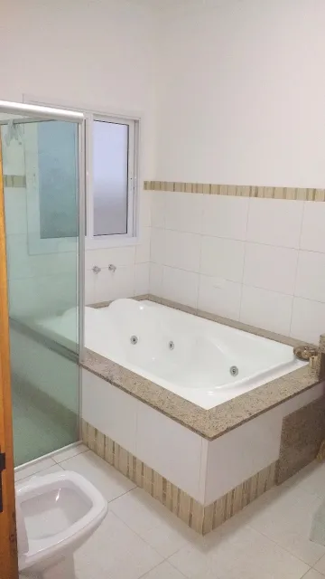 Alugar Casa / Padrão em Sao Jose dos Campos. apenas R$ 2.700.000,00