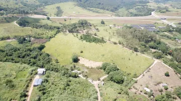 imagem 3 - Área  industrial (ZUP) a 600 m da Rodovia Ayrton Senna com viaduto de acesso sentido Rio ou São Paulo imagem 3 - Área  industrial (ZUP) a 600 m da Rodovia Ayrton Senna com viaduto de acesso sentido Rio ou São Paulo