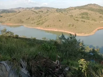 imagem 4 - terreno com 3000 mil metros em Jambeiro na beiranda da repressa, respeitando o recuo de lei, fica na saida do km 20 da rodovia dos tamoios, aceita carro altomatico ate R$ 50.000.00 COMO PARTE DE PGTO imagem 4 - terreno com 3000 mil metros em Jambeiro na beiranda da repressa, respeitando o recuo de lei, fica na saida do km 20 da rodovia dos tamoios, aceita carro altomatico ate R$ 50.000.00 COMO PARTE DE PGTO