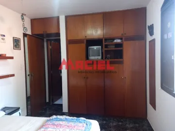 imagem 1 - CASA COMERCIAL AO LADO DO SHOPPING CENTER VALE, TRÊS PAVIMENTOS, VARANDA, 03 SUITES, 04 DORMITORIOS, 03 VAGAS GARAGEM AMPLAS, ZONEAMENTO MISTO imagem 1 - CASA COMERCIAL AO LADO DO SHOPPING CENTER VALE, TRÊS PAVIMENTOS, VARANDA, 03 SUITES, 04 DORMITORIOS, 03 VAGAS GARAGEM AMPLAS, ZONEAMENTO MISTO