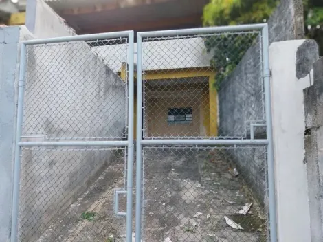 imagem 4 - Terreno de 700 m², inteiro murado e com casa de 110 m² imagem 4 - Terreno de 700 m², inteiro murado e com casa de 110 m²