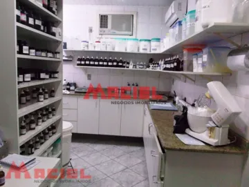 imagem 3 - PRÉDIO NO TÉRREO FARMÁCIA DE MANIPULAÇÃO, FUNDOS UMA EDÍCULA, NA PARTE SUPERIOR UMA CASA imagem 3 - PRÉDIO NO TÉRREO FARMÁCIA DE MANIPULAÇÃO, FUNDOS UMA EDÍCULA, NA PARTE SUPERIOR UMA CASA