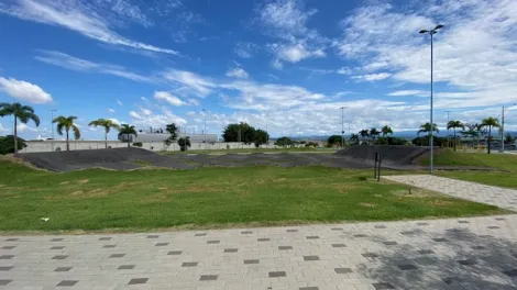 imagem 1 - Título: Oportunidade Única: Terreno em Condomínio Fechado de Luxo com Infraestrutura Completa imagem 1 - Título: Oportunidade Única: Terreno em Condomínio Fechado de Luxo com Infraestrutura Completa