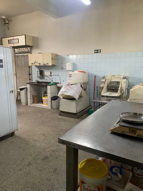 imagem 1 - propriedade comercial de esquina na vila tesouro, com uma instalação de uma Padaria, na parte superior tem uma bela casa com 07 cômodos amplos com 187.5 M2 de area construida. imagem 1 - propriedade comercial de esquina na vila tesouro, com uma instalação de uma Padaria, na parte superior tem uma bela casa com 07 cômodos amplos com 187.5 M2 de area construida.