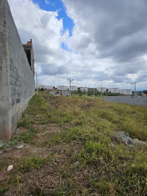 imagem 1 - Terreno Plano de 200m² em Frente à Área de Lazer no Loteamento SetParque imagem 1 - Terreno Plano de 200m² em Frente à Área de Lazer no Loteamento SetParque