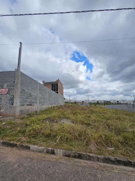imagem 3 - Terreno Plano de 200m² em Frente à Área de Lazer no Loteamento SetParque imagem 3 - Terreno Plano de 200m² em Frente à Área de Lazer no Loteamento SetParque
