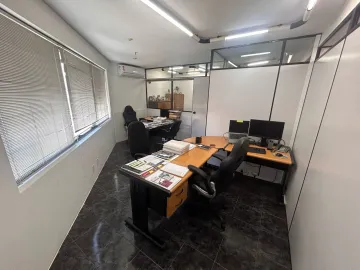 SALA COMERCIAL , ESPAÇOSA, BEM LOCILAZADA NO CENTRO DE SÃO JOSE DOS CAMPOS.