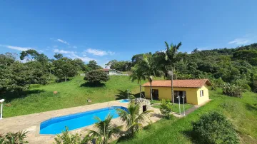imagem 1 - Área à venda em Volta Fria, Mogi das Cruzes/SP As casas de madeira são confortáveis e bem equipadas. Podem ser usadas comercialmente. imagem 1 - Área à venda em Volta Fria, Mogi das Cruzes/SP As casas de madeira são confortáveis e bem equipadas. Podem ser usadas comercialmente.