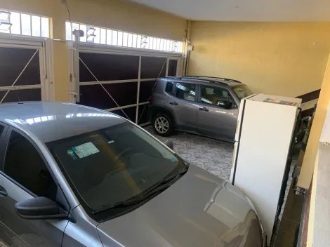 imagem 1 - SOBRADO EM FRENTE AO SHOPING CENTERVALE, OTIMA LOCALIZAÇÃO, GRANDE POTENCIAL PARA COMERCIO, POSSUI QUINTAL E EDICULA, 6 DORMITÓRIOS E 6 SALAS. imagem 1 - SOBRADO EM FRENTE AO SHOPING CENTERVALE, OTIMA LOCALIZAÇÃO, GRANDE POTENCIAL PARA COMERCIO, POSSUI QUINTAL E EDICULA, 6 DORMITÓRIOS E 6 SALAS.