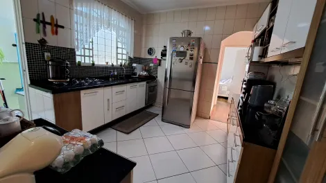 imagem 3 - Vende/Permuta por Apto, Linda casa 2 quartos, no Jardim Limoeiro imagem 3 - Vende/Permuta por Apto, Linda casa 2 quartos, no Jardim Limoeiro