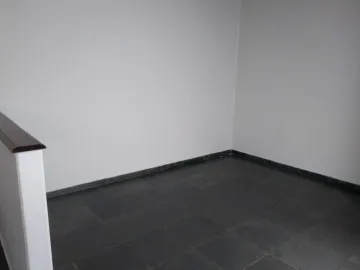 imagem 2 - CASA COM PONTO COMERCIAL NA FRENTE imagem 2 - CASA COM PONTO COMERCIAL NA FRENTE