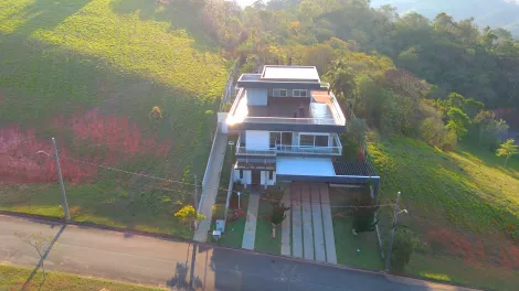 imagem 1 - `Luxuosa Residência com 2 Suítes, Piscina e Área Gourmet à Venda Porteira Fechada no Exclusivo Condomínio Recanto Santa Bárbara - Jambeiro, SP` imagem 1 - `Luxuosa Residência com 2 Suítes, Piscina e Área Gourmet à Venda Porteira Fechada no Exclusivo Condomínio Recanto Santa Bárbara - Jambeiro, SP`