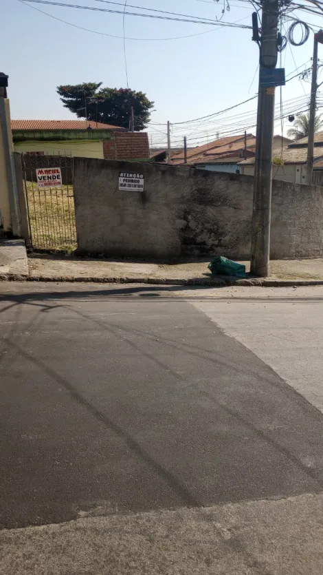 imagem 3 - Terreno de esquina e murado em excelente localização imagem 3 - Terreno de esquina e murado em excelente localização