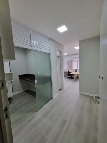imagem 2 - SALA - VAGA - TOTALMENTE  REFORMADA - PRÓXIMO DE TUDO- ACEITA PERMUTA POR TERRENO - imagem 2 - SALA - VAGA - TOTALMENTE  REFORMADA - PRÓXIMO DE TUDO- ACEITA PERMUTA POR TERRENO -