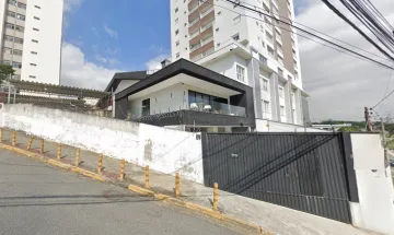 imagem 2 - Casa de esquina próxima ao Shopping Center Vale - Ótima Localização imagem 2 - Casa de esquina próxima ao Shopping Center Vale - Ótima Localização