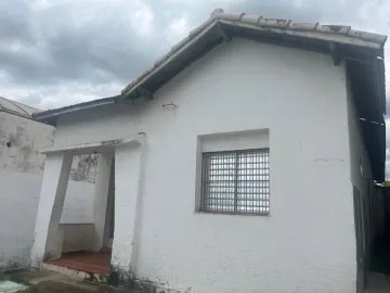 imagem 1 - Casa antiga com galpão no fundo no centro da cidade imagem 1 - Casa antiga com galpão no fundo no centro da cidade