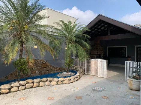 imagem 1 - Exuberante Casa Térrea de Alto Padrão no Vila Branca: Arquitetura Sofisticada, Lago Privativo e Espaço Gourmet Exclusivo imagem 1 - Exuberante Casa Térrea de Alto Padrão no Vila Branca: Arquitetura Sofisticada, Lago Privativo e Espaço Gourmet Exclusivo