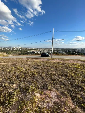 imagem 3 - Terreno de 330m² com Leve Aclive no Condomínio Terras Alpha - SJC imagem 3 - Terreno de 330m² com Leve Aclive no Condomínio Terras Alpha - SJC