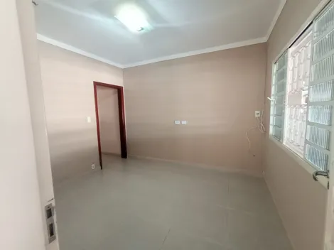 imagem 3 - Excelente localização no Jardim Satélite, casa com 2 dormitórios imagem 3 - Excelente localização no Jardim Satélite, casa com 2 dormitórios
