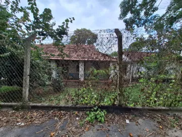 imagem 3 - Ótimo terreno com casa antiga, casa pra demolição, com 4 dormitórios, sala ,cozinha,2 banheiros porém não está sendo avaliado com a casa por conta do estado atual dela. imagem 3 - Ótimo terreno com casa antiga, casa pra demolição, com 4 dormitórios, sala ,cozinha,2 banheiros porém não está sendo avaliado com a casa por conta do estado atual dela.