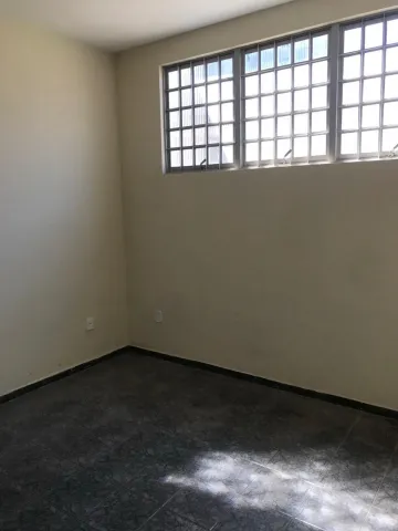 imagem 5 - Prédio para uso comercial ou residencial (Pedregulho - Guaratinguetá) - 11 salas / 4 WC`s imagem 5 - Prédio para uso comercial ou residencial (Pedregulho - Guaratinguetá) - 11 salas / 4 WC`s